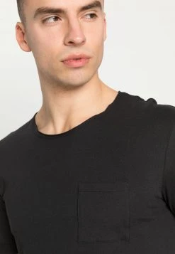 YOURTURN STEP TEE UNISEX - T-shirt Basic - Black -Sconto YOURTURN in Italia 015ed188a71a4a3da8db90165183aa73