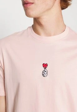 YOURTURN UNISEX - T-shirt Basic - Pink 11 YOURTURN UNISEX - T-shirt Basic - Pink -Sconto YOURTURN in Italia 02032b2241e644b983d8f324bcccd656