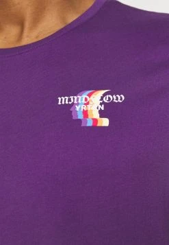 YOURTURN UNISEX - T-shirt Con Stampa - Purple 11 YOURTURN UNISEX - T-shirt Con Stampa - Purple -Sconto YOURTURN in Italia 11f886d7034c497c9c0166a7afc51b16