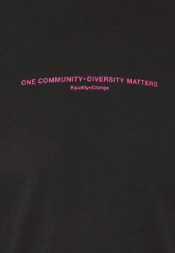 YOURTURN T-shirt Con Stampa - Black, Unisex -Sconto YOURTURN in Italia 18849ad727a34389a2593f48f03a7a89