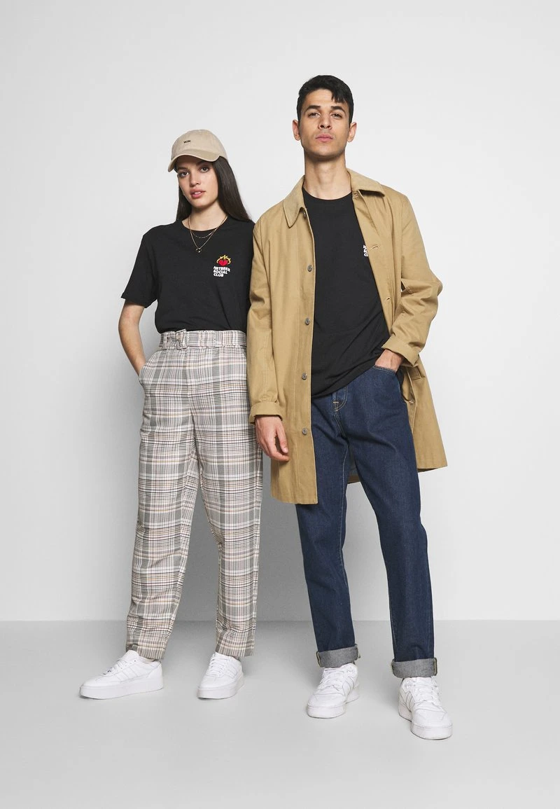 YOURTURN T-shirt Con Stampa - Black, Unisex 4 YOURTURN T-shirt Con Stampa - Black, Unisex - immagine 2