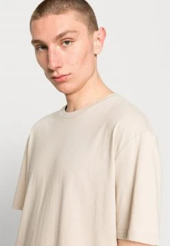 YOURTURN 5 PACK UNISEX - T-shirt Basic - Dark Grey/white/beige 15 YOURTURN 5 PACK UNISEX - T-shirt Basic - Dark Grey/white/beige -Sconto YOURTURN in Italia 1ff81c02e3974b36b3df2f96840a35da