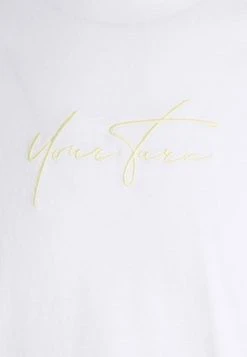 YOURTURN UNISEX - T-shirt Con Stampa - White/blue/red 13 YOURTURN UNISEX - T-shirt Con Stampa - White/blue/red -Sconto YOURTURN in Italia 22fcbaa405cc4613be676dac347f97f5