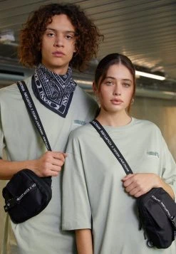 YOURTURN WINCENT WEISS SURT UNISEX - Borsa A Tracolla - Black