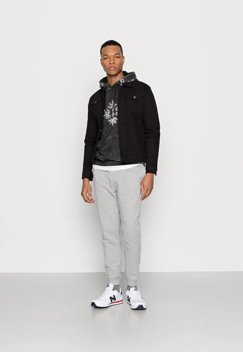 YOURTURN BANDANA PRINT HOODIE - Felpa Con Cappuccio - Black, Unisex 4 YOURTURN BANDANA PRINT HOODIE - Felpa Con Cappuccio - Black, Unisex - immagine 2