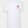 YOURTURN UNISEX - T-shirt Con Stampa - White -Sconto YOURTURN in Italia 3ab7b58d77b9444189cb80b2a72f01d1