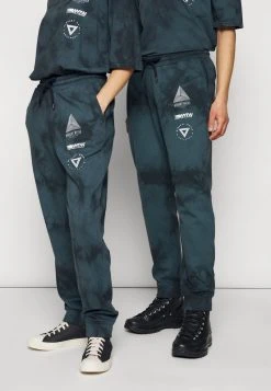 YOURTURN WINCENT WEISS UNISEX - Pantaloni Sportivi - Black -Sconto YOURTURN in Italia 3fd66f9c53654e0cb7e900af39037588