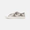 YOURTURN UNISEX - Sneakers Basse - White/grey 2 YOURTURN UNISEX - Sneakers Basse - White/grey -Sconto YOURTURN in Italia 4e149b18955d4cc6a76bc116a305c411