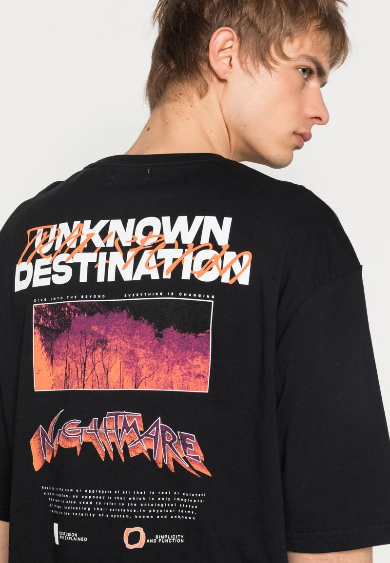 YOURTURN UNKNOWN DESTINATION GRAPHIC T-SHIRT UNISEX - T-shirt Con Stampa - Black 7 YOURTURN UNKNOWN DESTINATION GRAPHIC T-SHIRT UNISEX - T-shirt Con Stampa - Black - immagine 5