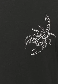 YOURTURN STAR SIGN LOGO UNISEX - T-shirt Con Stampa - Black 7 YOURTURN STAR SIGN LOGO UNISEX - T-shirt Con Stampa - Black -Sconto YOURTURN in Italia 67bfbc064d3d4ed5a3dece3157fa6d92