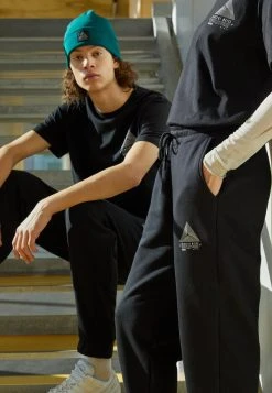 YOURTURN WINCENT WEISS BASIC - Pantaloni Sportivi - Black, Unisex -Sconto YOURTURN in Italia 6a05674027494daba39be921802cf4df