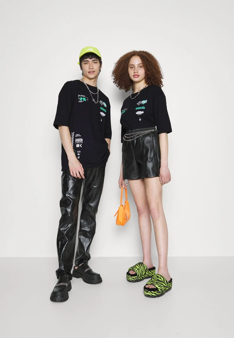 YOURTURN GRAPHIC TEE UNISEX - T-shirt Con Stampa - Black 4 YOURTURN GRAPHIC TEE UNISEX - T-shirt Con Stampa - Black - immagine 2