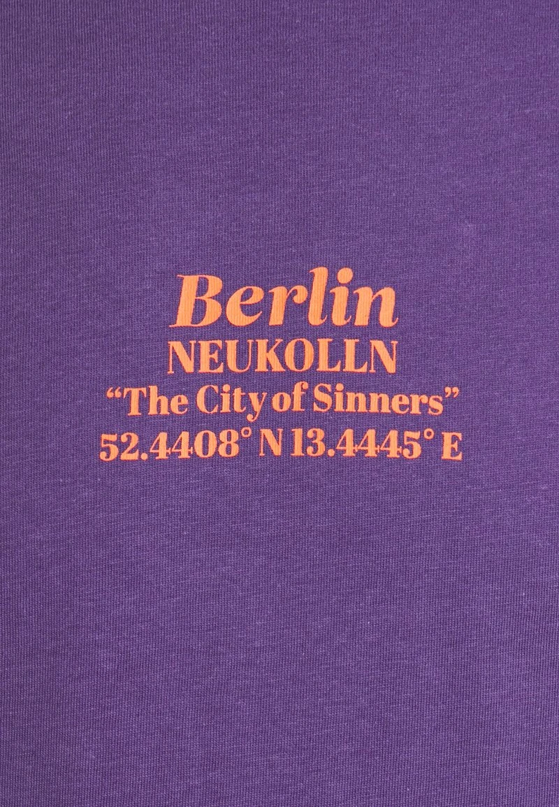 YOURTURN UNISEX - T-shirt Con Stampa - Purple 9 YOURTURN UNISEX - T-shirt Con Stampa - Purple - immagine 7