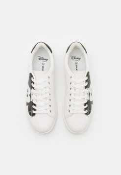 YOURTURN DISNEY UNISEX - Sneakers Basse - White 11 YOURTURN DISNEY UNISEX - Sneakers Basse - White -Sconto YOURTURN in Italia 83919d08fae2412ab44a2ceae7bd2834