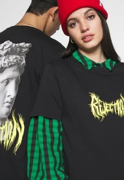 YOURTURN UNISEX - T-shirt Con Stampa - Black 13 YOURTURN UNISEX - T-shirt Con Stampa - Black -Sconto YOURTURN in Italia 85bd2f8c3531437ab5475f6012da7911