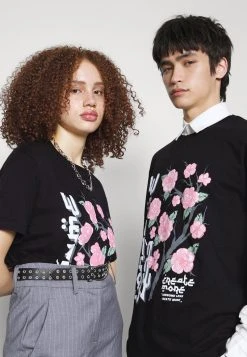 YOURTURN UNISEX - T-shirt Con Stampa - Black -Sconto YOURTURN in Italia 8f7ff7a3a1034997aebc00856d82830f