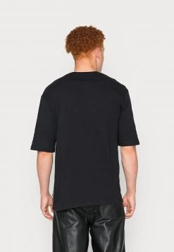 YOURTURN UNISEX - T-shirt Con Stampa - Black -Sconto YOURTURN in Italia 9340279a35514640b3ac19f351b28921