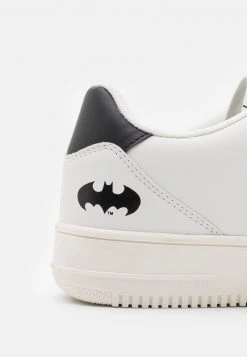 YOURTURN BATMAN UNISEX - Sneakers Basse - White -Sconto YOURTURN in Italia 9d2e86cc19ba484bb43562e56a754bf8