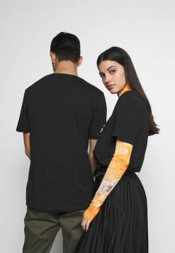 YOURTURN Unisex T-shirt Con Stampa - Black 10 YOURTURN Unisex T-shirt Con Stampa - Black -Sconto YOURTURN in Italia 9eb1bd5aa2ee4651a5d5eea5b9462303