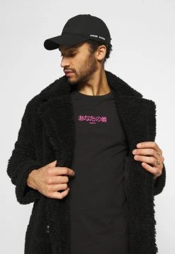 YOURTURN T-shirt Con Stampa - Black, Unisex -Sconto YOURTURN in Italia a4fed92319a342f1a04cd4fa6db7758e