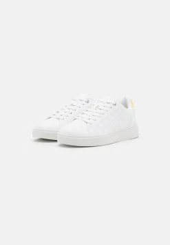 YOURTURN UNISEX - Sneakers Basse - White/yellow 9 YOURTURN UNISEX - Sneakers Basse - White/yellow -Sconto YOURTURN in Italia a55dcd0e2b8340d88791d3dc78d61cc8
