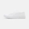 YOURTURN UNISEX - Sneakers Basse - White -Sconto YOURTURN in Italia aa2f346af5044936a306bf56dfb9b37e