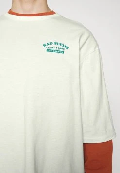 YOURTURN UNISEX - T-shirt Con Stampa - Offwhite -Sconto YOURTURN in Italia b029b4b610384a5d87dea26f124d929b