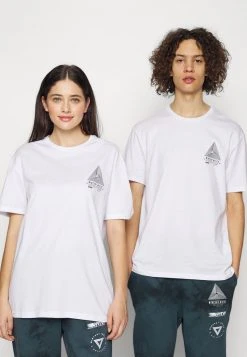 YOURTURN GRAPHIC TEE WINCENT WEISS UNISEX - T-shirt Con Stampa - White 11 YOURTURN GRAPHIC TEE WINCENT WEISS UNISEX - T-shirt Con Stampa - White -Sconto YOURTURN in Italia bfc3529cd87c4681abfd8bd2fed6b156