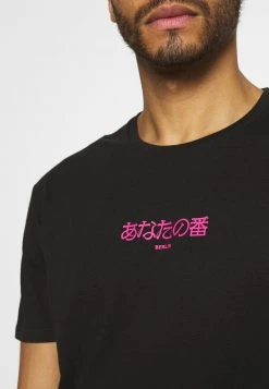 YOURTURN T-shirt Con Stampa - Black, Unisex -Sconto YOURTURN in Italia c64779e741594803bb63979b86e409f3