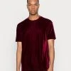 YOURTURN VELVET UNISEX - T-shirt Basic - Bordeaux 1 YOURTURN VELVET UNISEX - T-shirt Basic - Bordeaux -Sconto YOURTURN in Italia d89117f7c5ce49738fa0c44815353d40