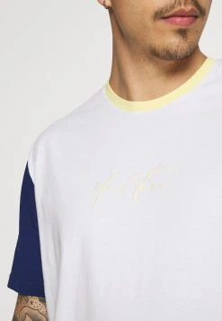 YOURTURN UNISEX - T-shirt Con Stampa - White/blue/red 11 YOURTURN UNISEX - T-shirt Con Stampa - White/blue/red -Sconto YOURTURN in Italia dbee5c375d0746c0b6a33a63fd82deef