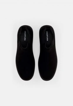 YOURTURN UNISEX - Stivaletti - Black 11 YOURTURN UNISEX - Stivaletti - Black -Sconto YOURTURN in Italia e7c72076ec5d4701a6574c4337a8aedd
