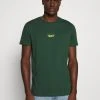 YOURTURN T-shirt Con Stampa - Dark Green, Unisex 2 YOURTURN T-shirt Con Stampa - Dark Green, Unisex -Sconto YOURTURN in Italia e8ae3d18162042378c29f6a3278f2d6a