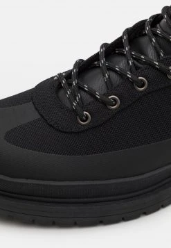 YOURTURN UNISEX - Stivaletti Stringati - Black -Sconto YOURTURN in Italia ed437885523741e0aab9f67964904408