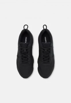 YOURTURN UNISEX - Sneakers Basse - Black -Sconto YOURTURN in Italia ef4b97cf7d304608893b0e8a9625d3c4